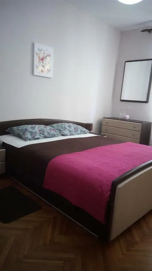 Apartment Butterfly Split - For Rest And Relaxation