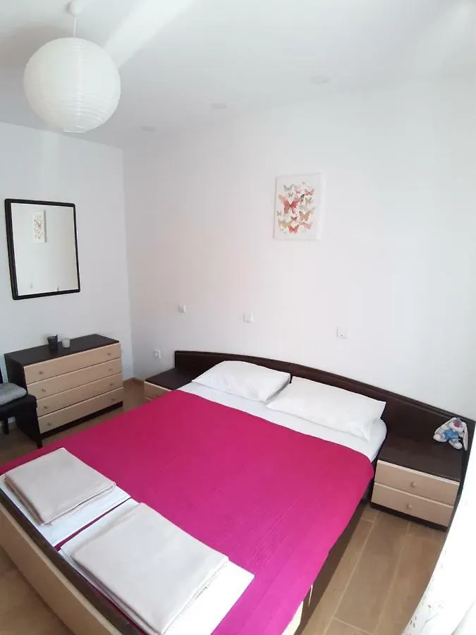 Apartment Butterfly Split - For Rest And Relaxation