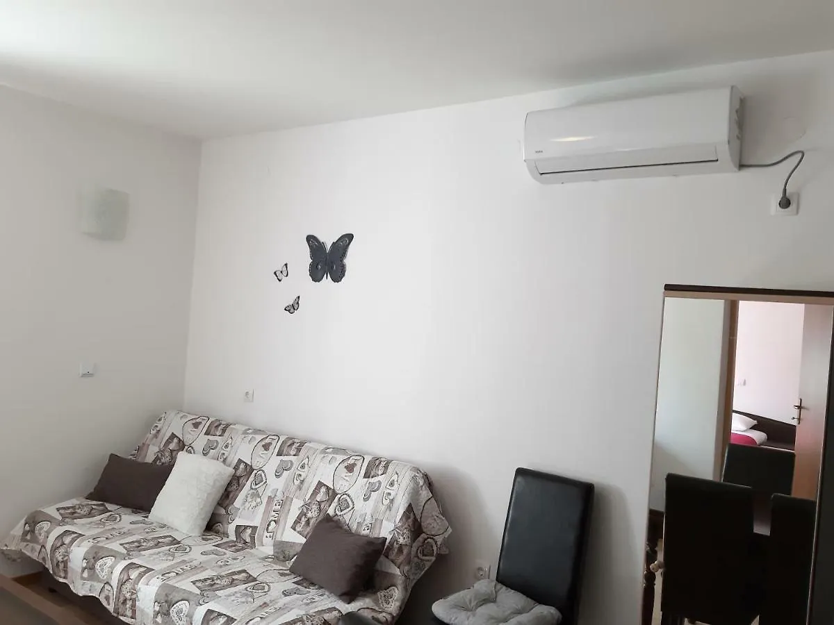Apartment Butterfly Split - For Rest And Relaxation